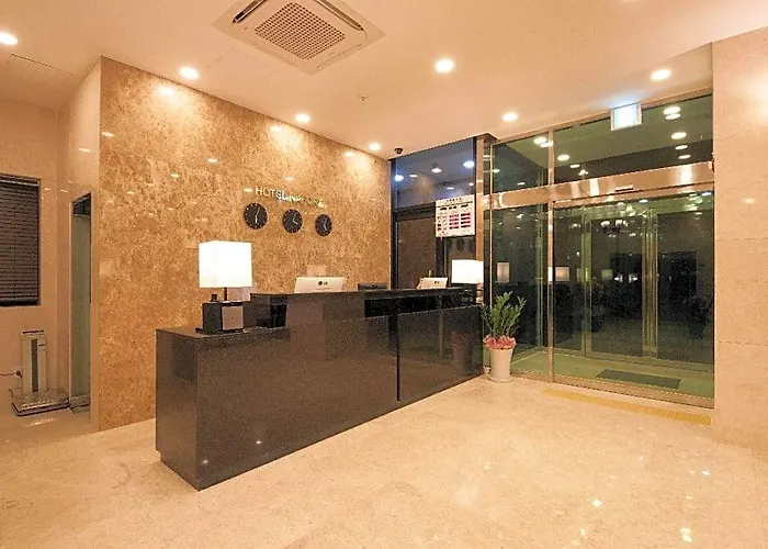 纳法尔酒店