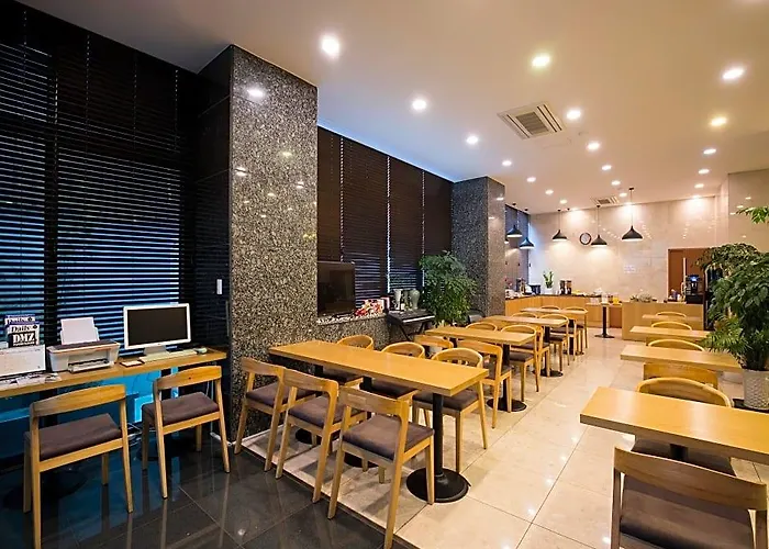 酒店 纳法尔酒店 3*